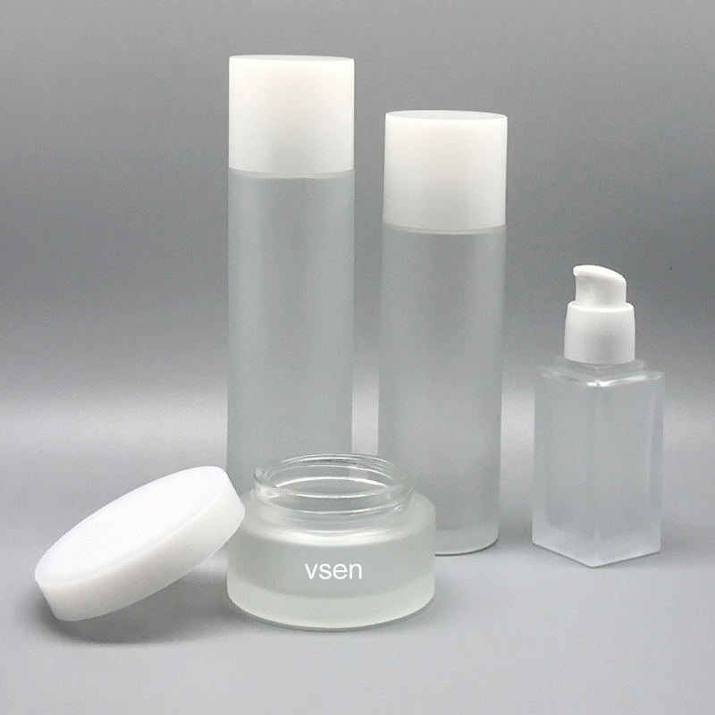 新款白色化妆品套装瓶子 磨砂玻璃瓶定制批发(图2)